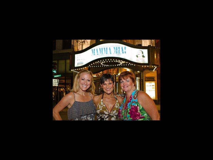 Hot Shot - Mamma Mia - tour - Boston opening - Alison Ewing - Kaye Tuckerman - Mary Callanan - wide - 6/12